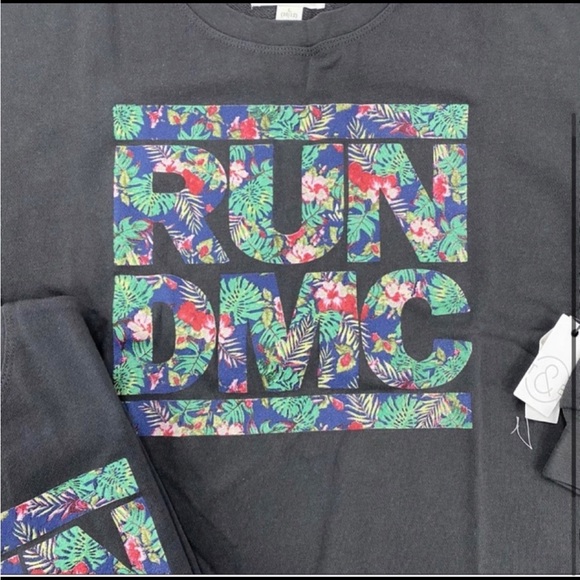 NEW Treasure & Bond Run DMC Sweatshirt Kids XL or Adult Small Retail $39 - Picture 5 of 10